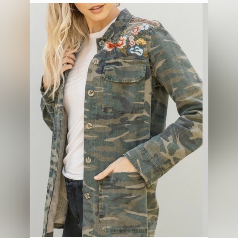 Johnny Jacket by Mystree Button-Up Top Utility Camoflage Floral Embroidery Small